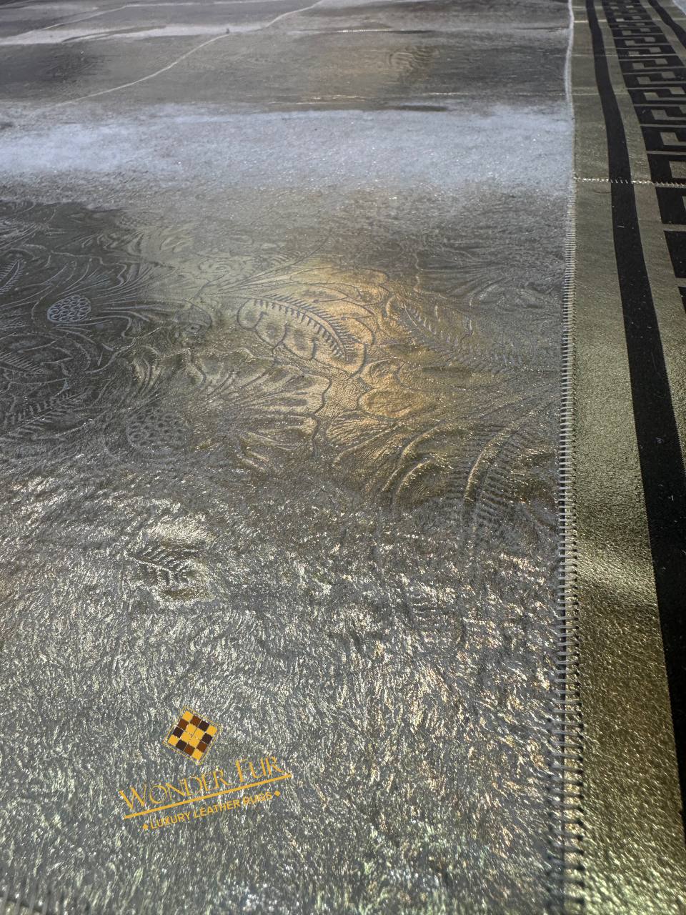 Genuine Gold Sheepskin Customize Bedroom Rug , Handmade Non Slip Rug