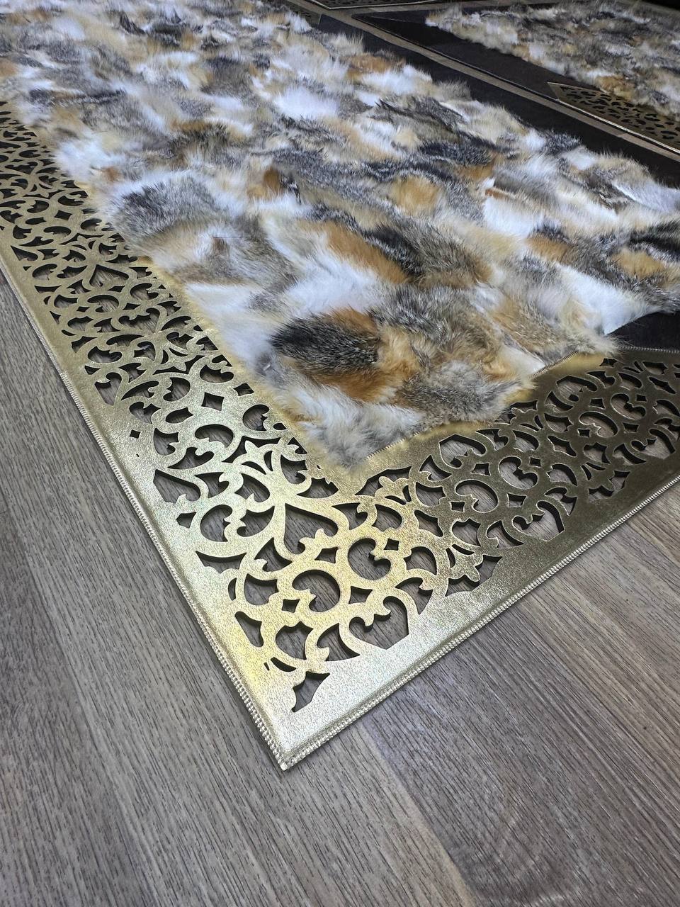 Handmade Natural Genuine Fluffy Fox Fur Area 8 x 10 Rug for Child Room