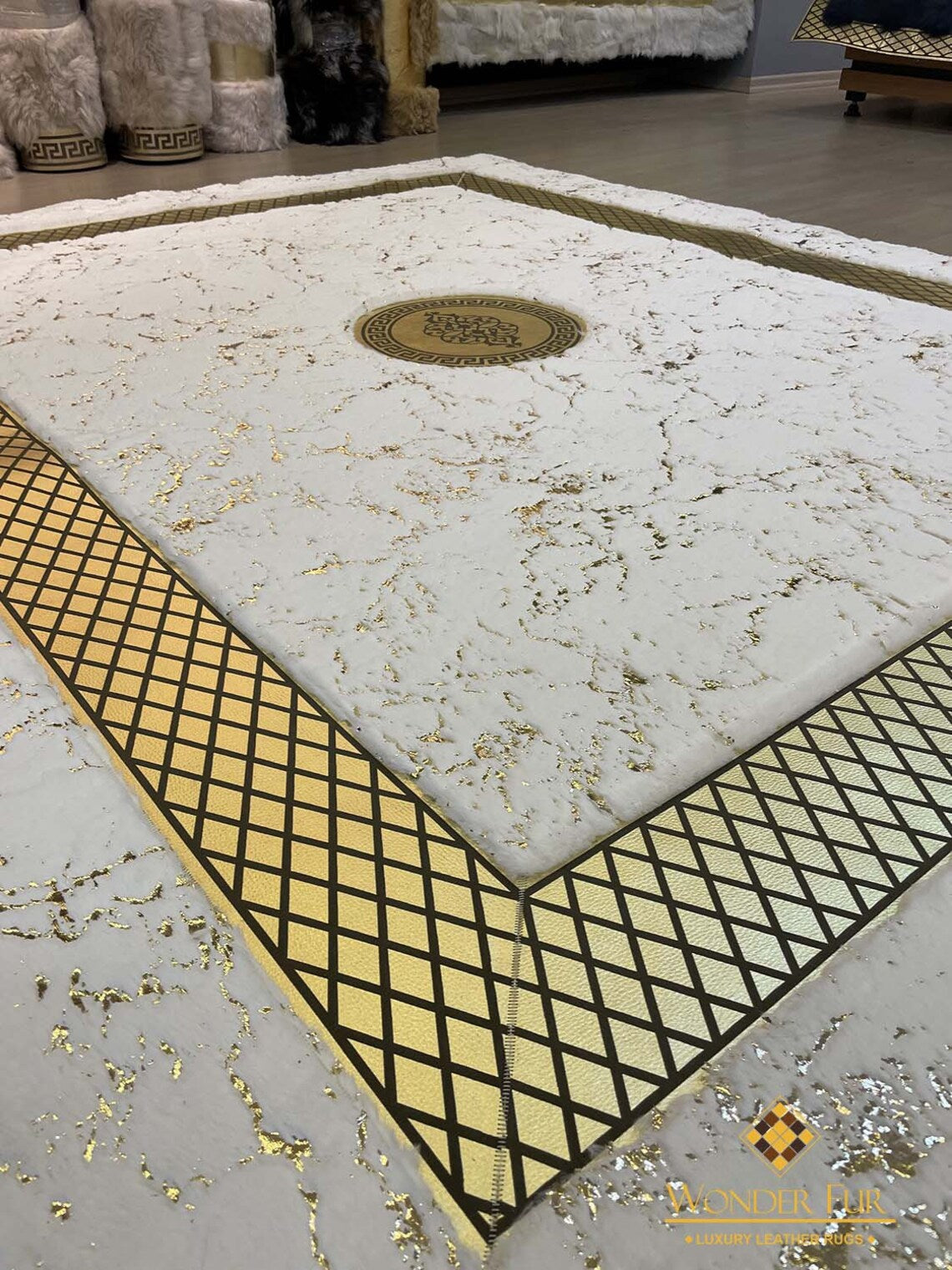 Handmade Luxury Plush White And Gold Faux Fur 8x10 Area Bedroom Carpet