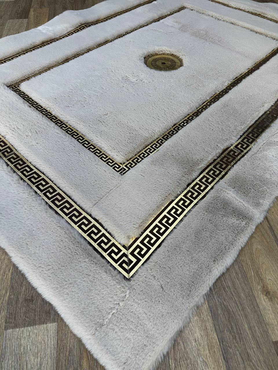 Handmade Beige Modern Living Room Carpet - Unique Faux Fur Carpet