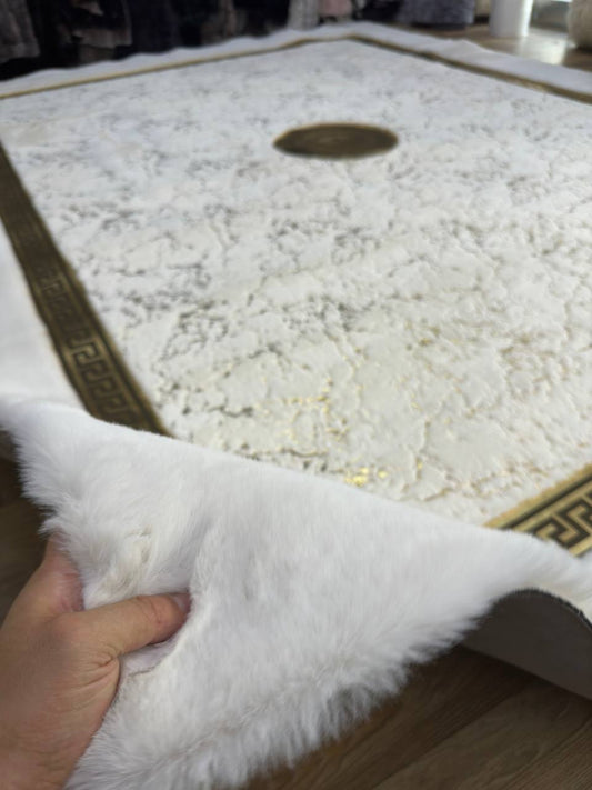 White and Gold Faux Fur Round Rug | Luxurious Soft Rug