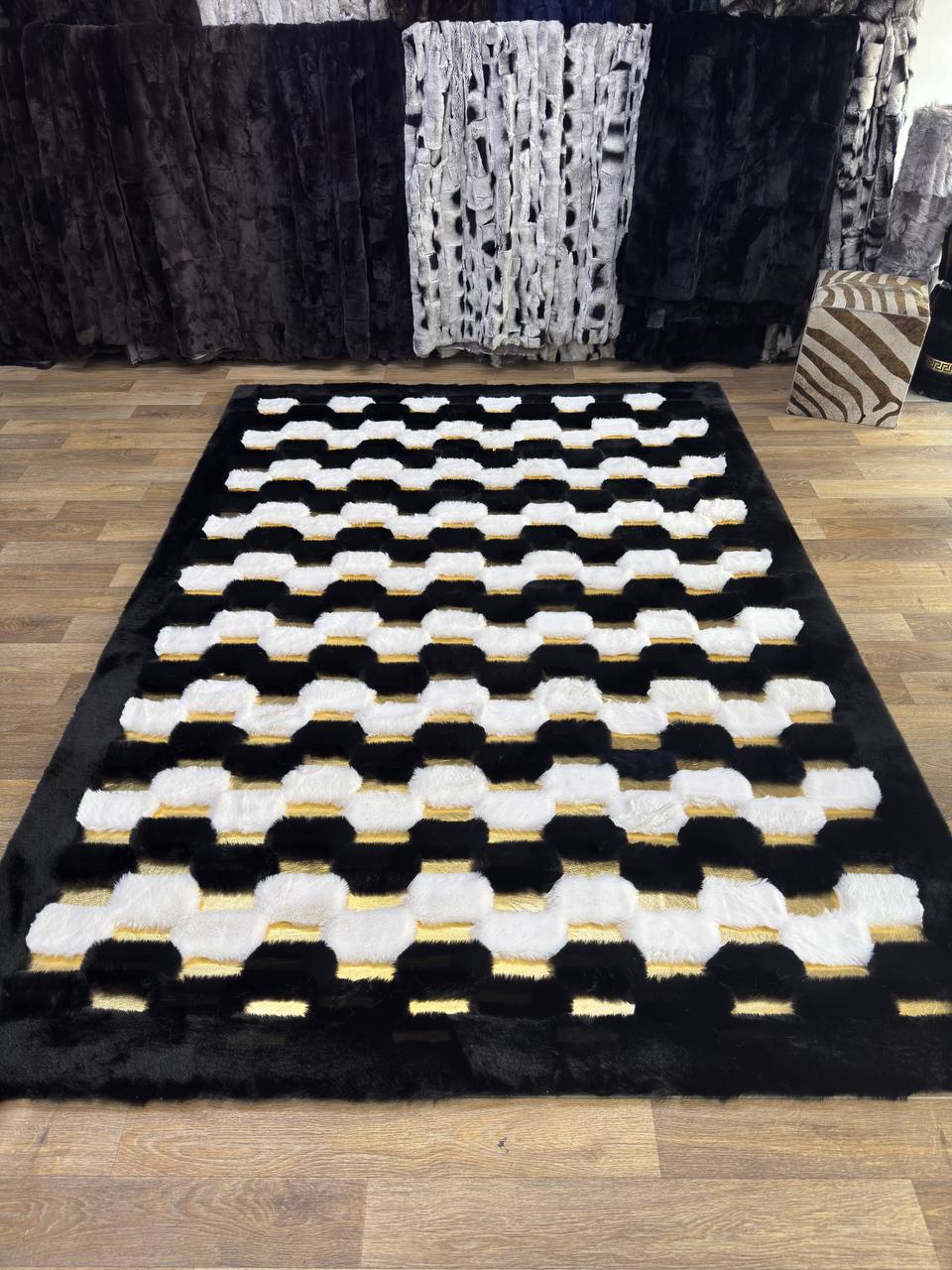 Black & White Geometric Plush Area Rug