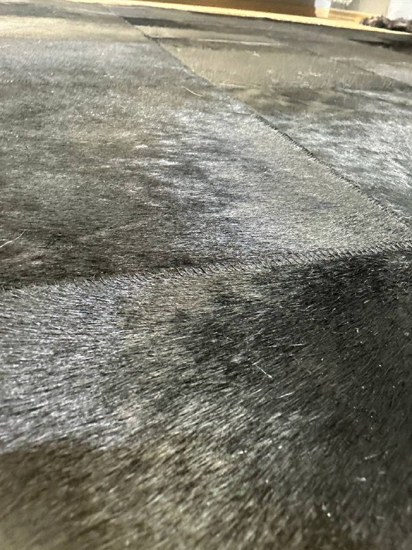 Luxury Gold Black Cowhide Rug, 100% Natural Handmade Cowhide Patchwork Round Rug - WONDERFURRUG