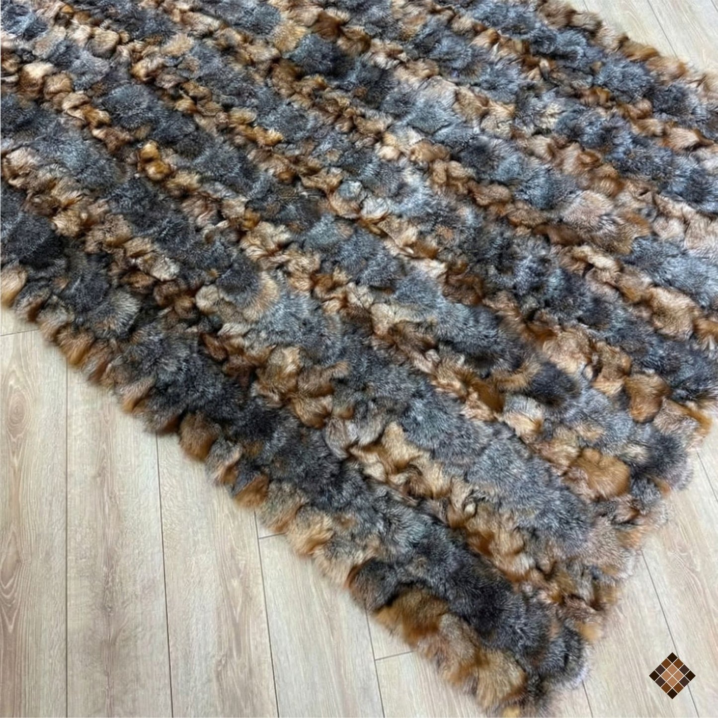 Artisan Handmade Genuine Fox Fur Rug for Elegant Interiors - WONDERFURRUG