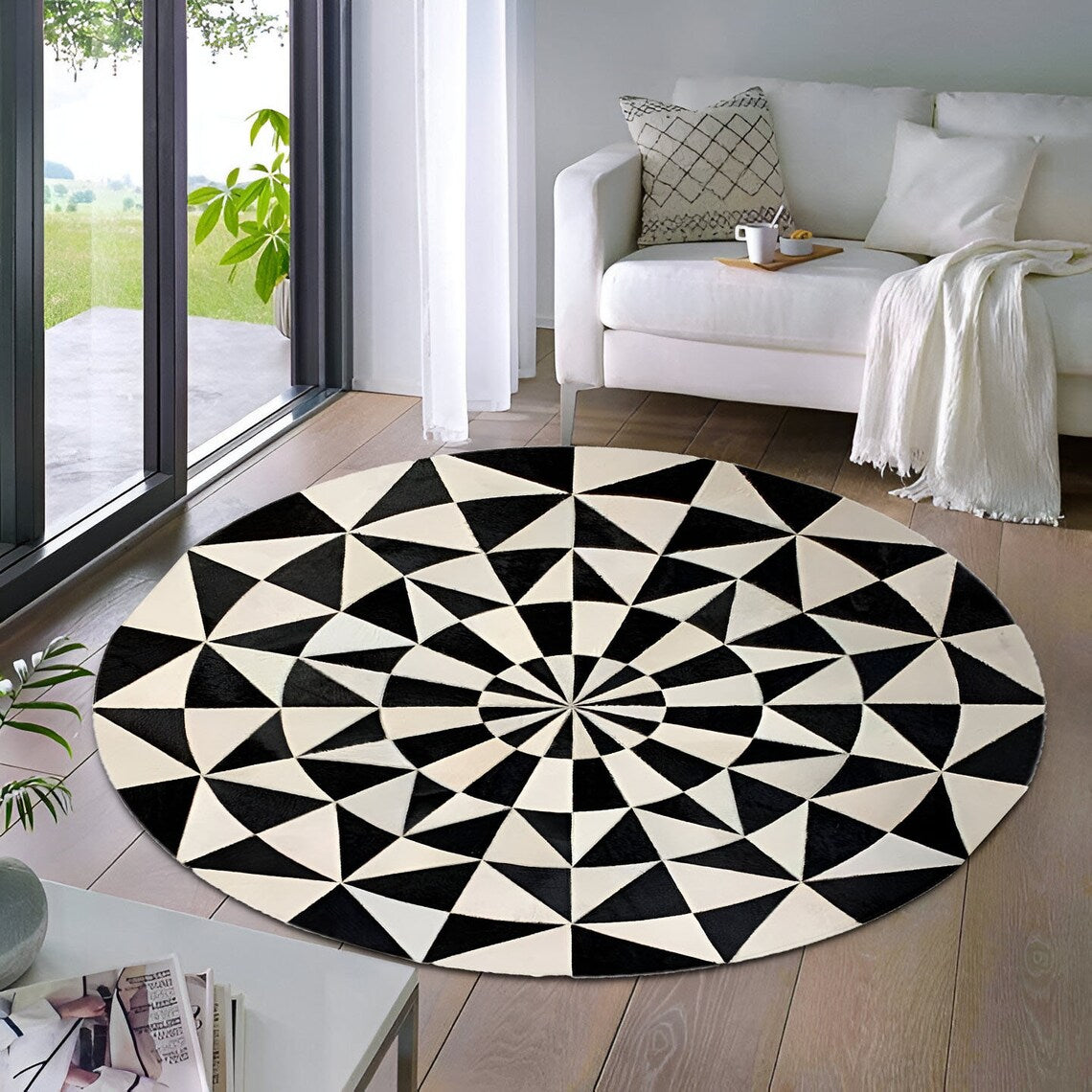 Black And White Handmade Real Cowhide Round Rug , Luxury Office Carpet