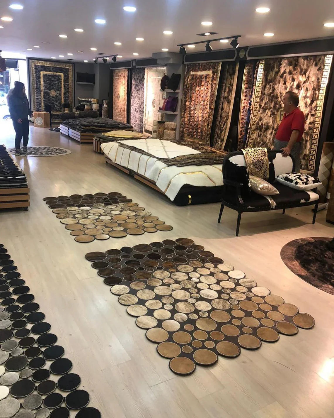 Genuine Handmade Tricolor Cowhide 6x8 Rug , Patchwork Corridor Carpet