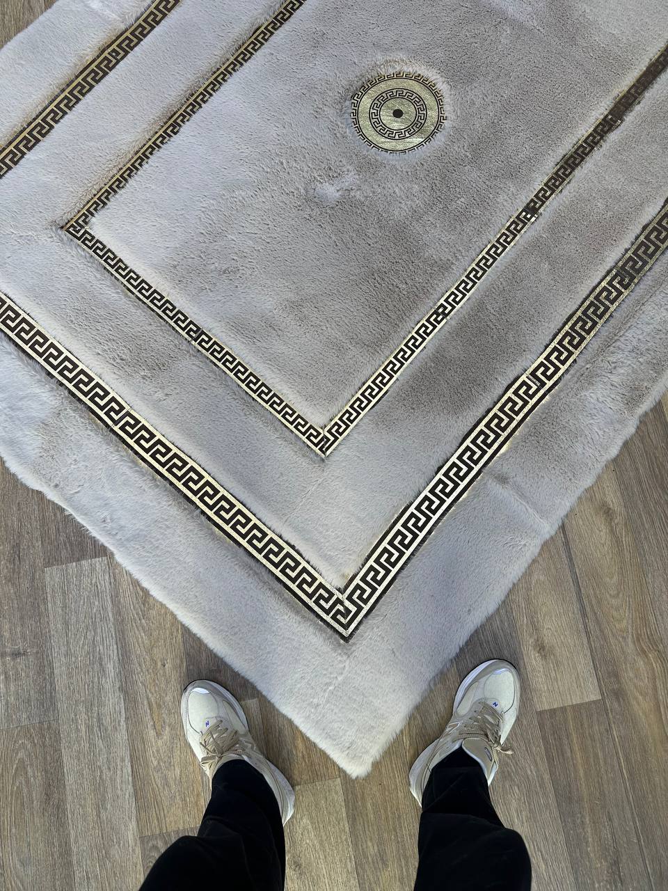 Handmade Beige Modern Living Room Carpet - Unique Faux Fur Carpet