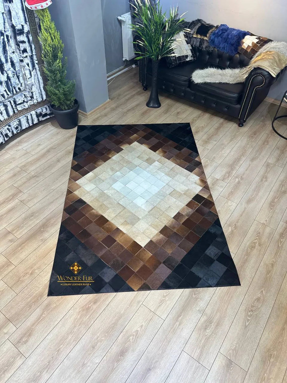 Luxury Patchwork Tricolor Genuine Cowhide Area Rug , Handmade 5x7 Rug