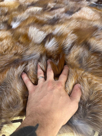 Luxury Natural  Genuine Fluffy Fox Fur Rug for Living Room