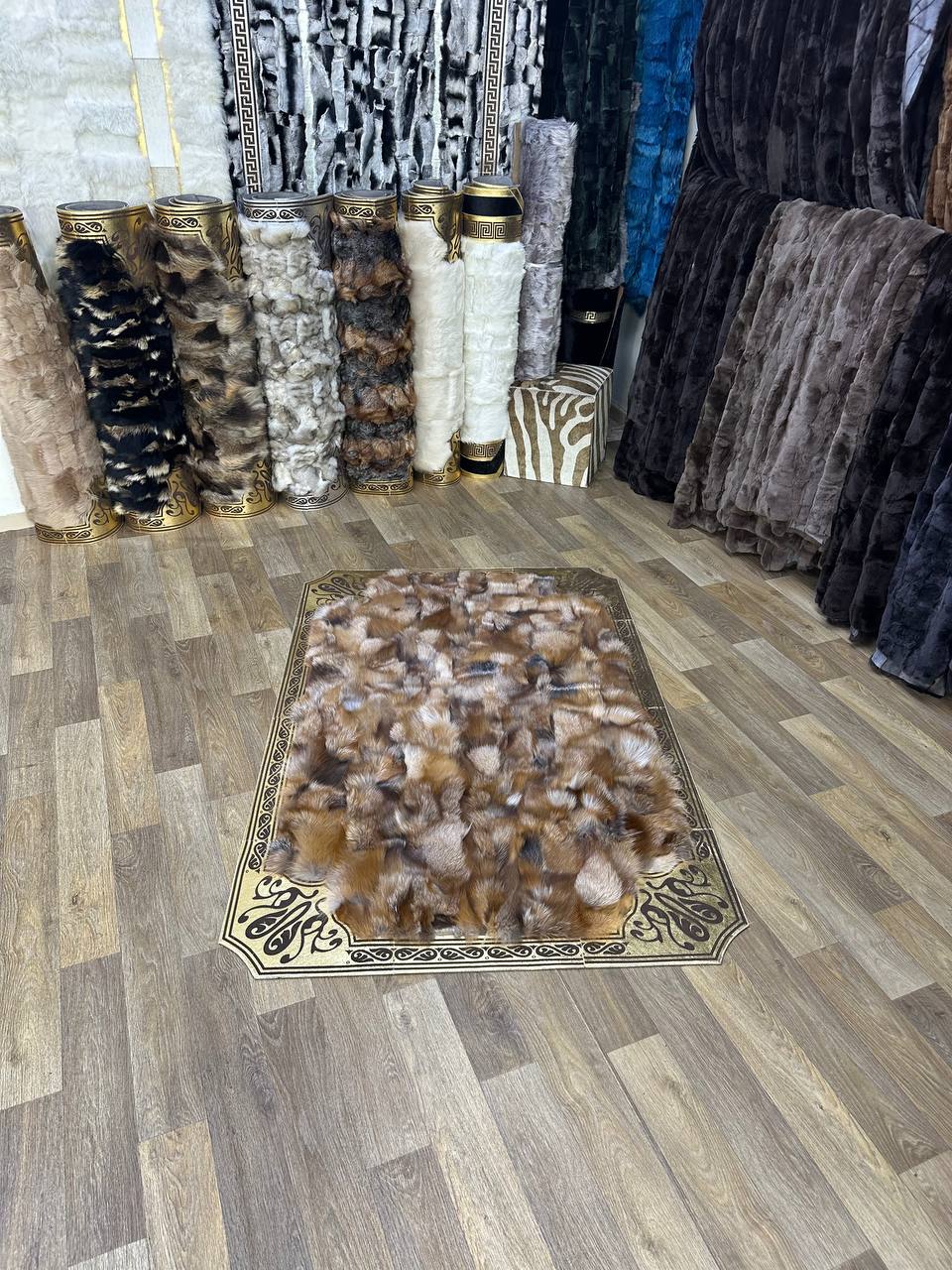 Luxury Natural  Genuine Fluffy Fox Fur Rug for Living Room