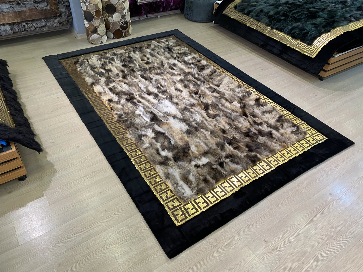 Modern Designed Black Border 100% Natural Fox Fur Area Rug