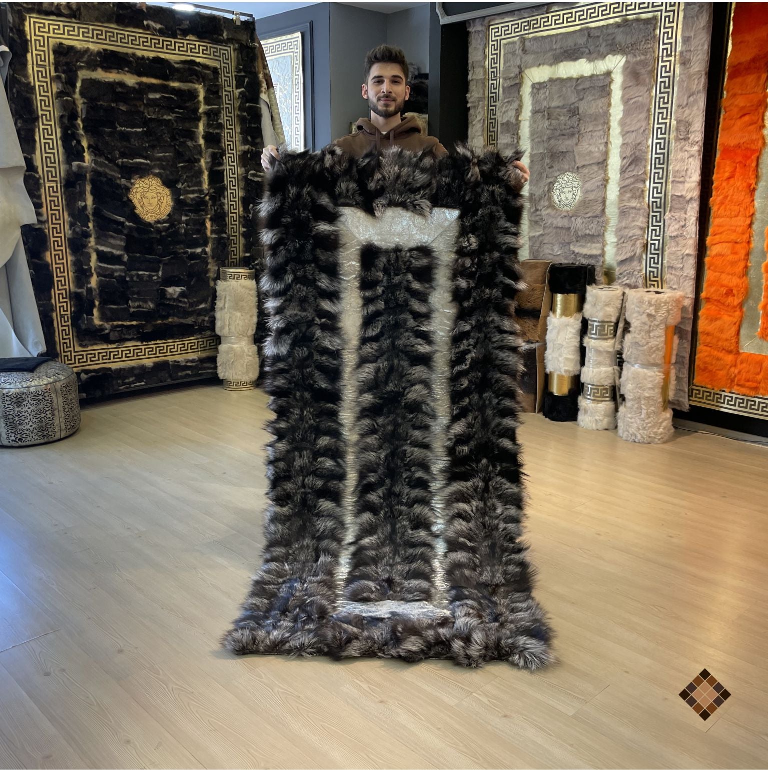 Silver Gray Genuine Fox Fur Area Rug with Natural Fur Texture - WONDERFURRUG