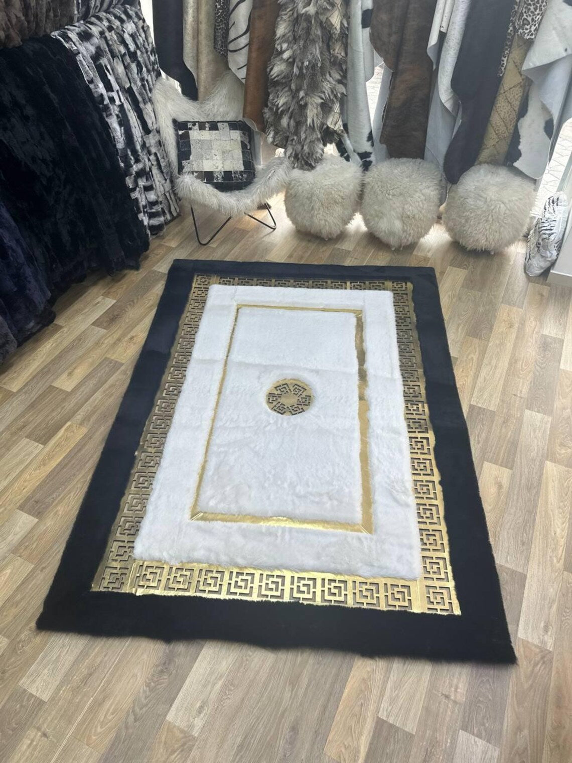 Elegant Modern Handmade Black White Faux Fur Living Room Rug ,Fluffy Soft Rug