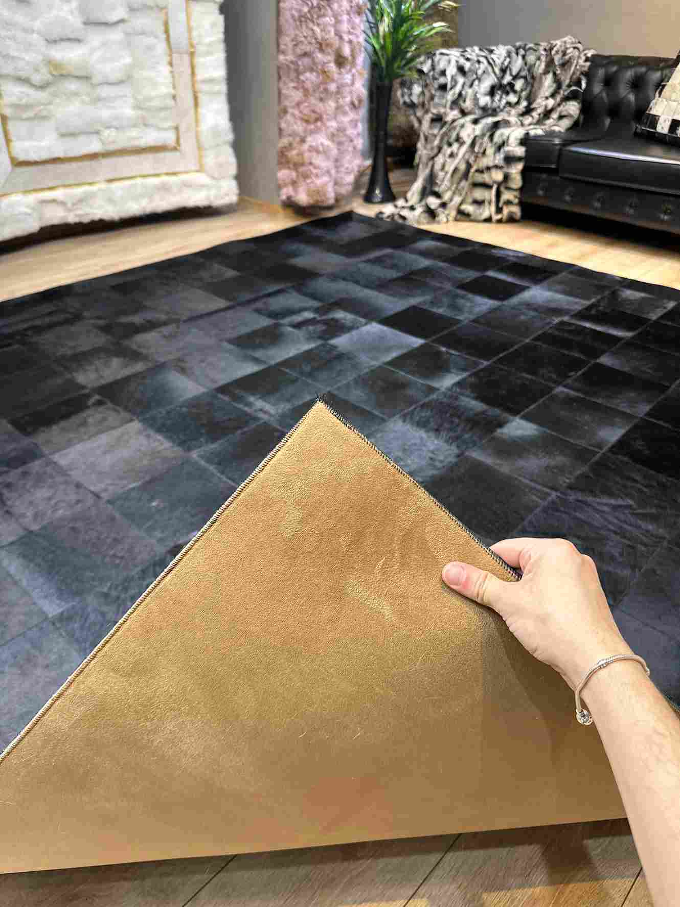 Luxury Natural Cowhide Patchwork rug for Living Room Decor, Black Area Rug